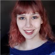 Profesora de diversas asignaturas imparte clases para niños, niñas y adolescentes entre los 7 y 18 años hasta preuniversitario